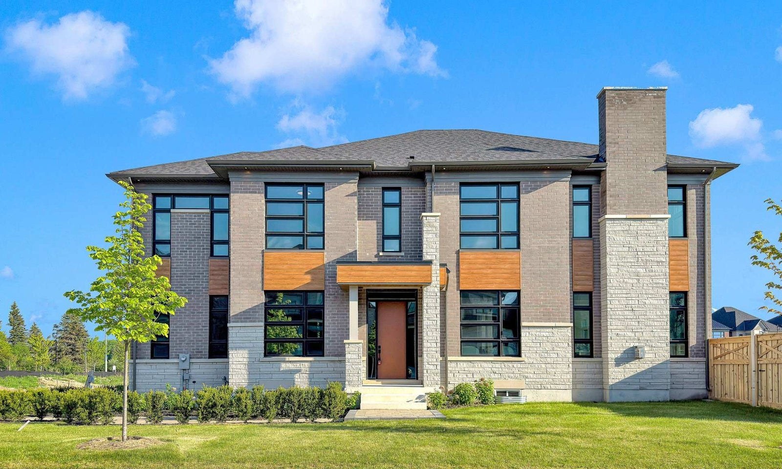 Exterior photo of 107 Winthrop Crescent, a home represented by The Fallico Group